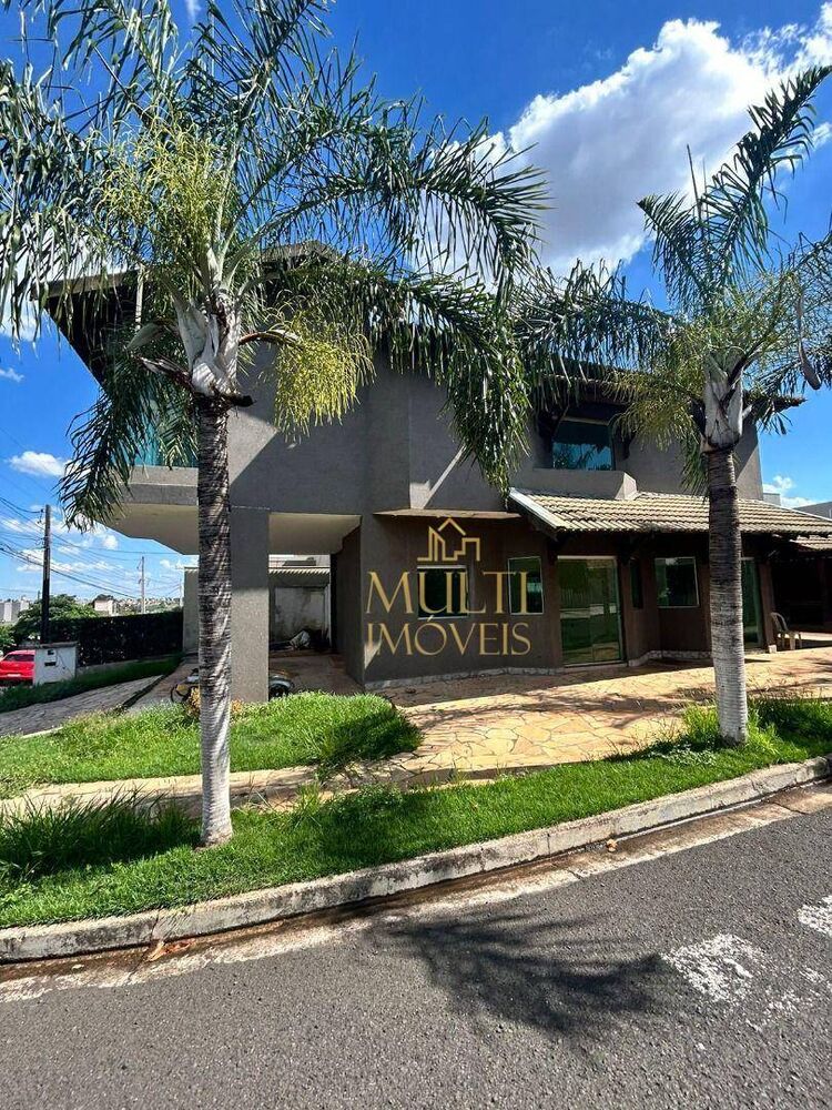 Sobrado, 3 quartos, 295 m² - Foto 1