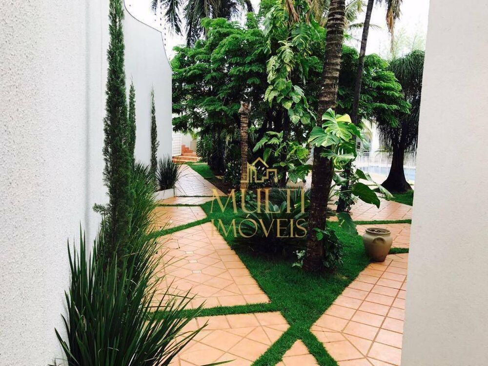 Casa, 4 quartos, 630 m² - Foto 1