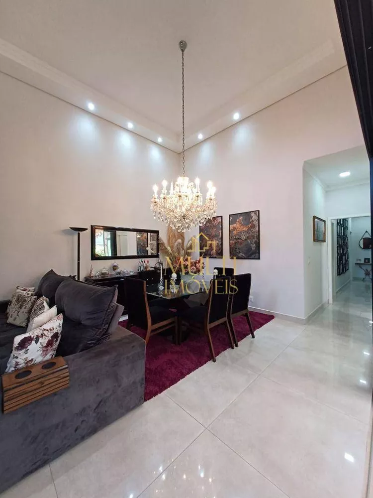 Casa de Condomínio à venda com 3 quartos, 200m² - Foto 1