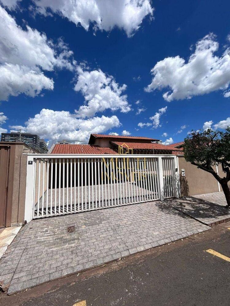 Casa, 3 quartos, 220 m² - Foto 2