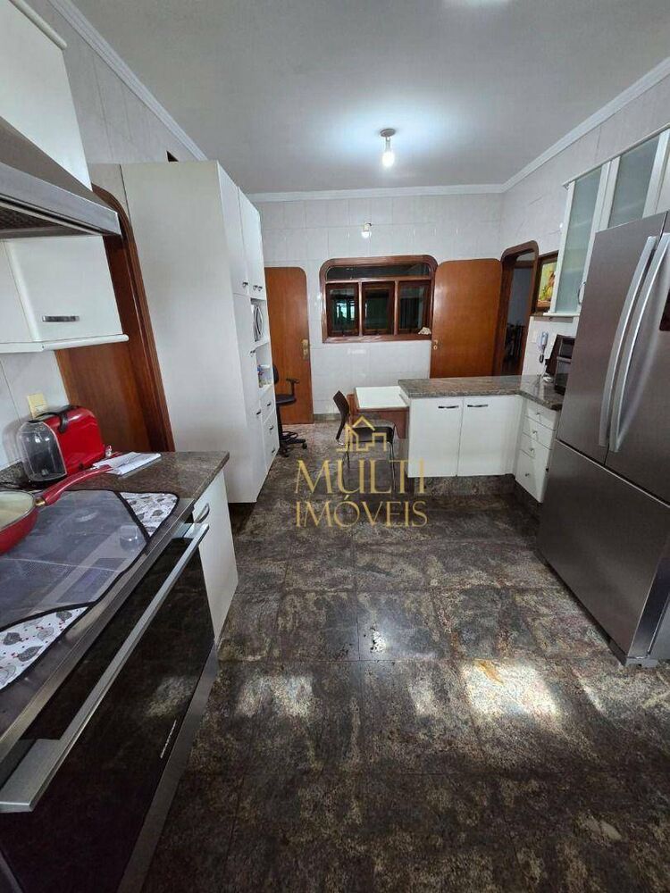Sobrado, 4 quartos, 772 m² - Foto 2