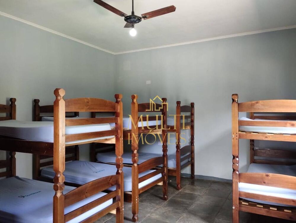 Chácara à venda com 9 quartos, 1200m² - Foto 11