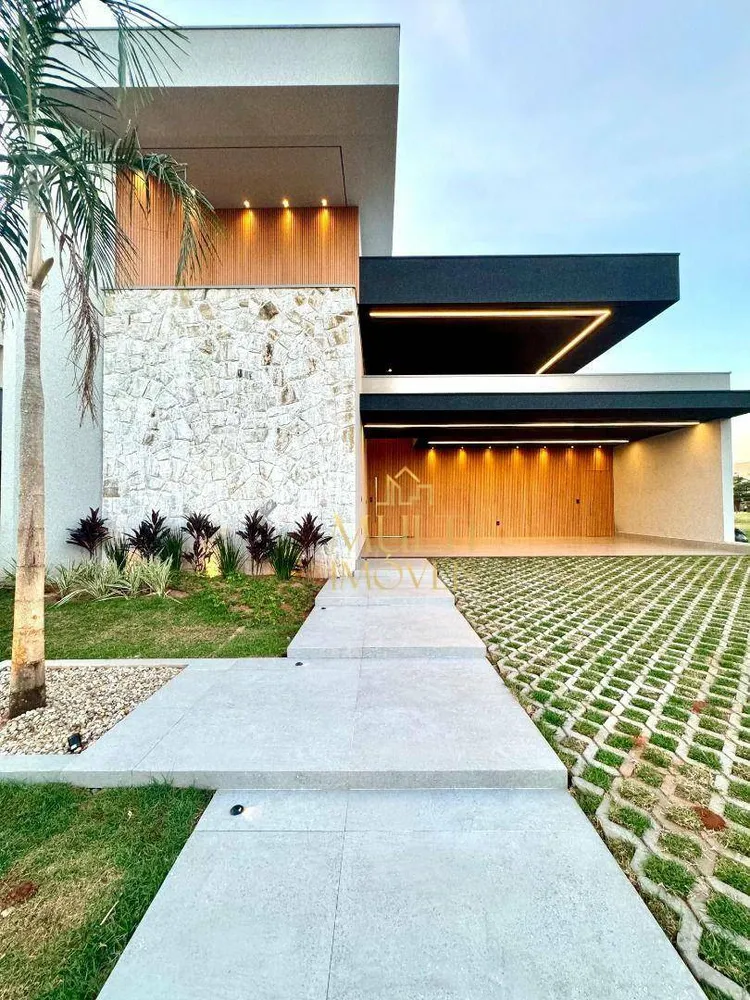 Casa, 4 quartos, 280 m² - Foto 1