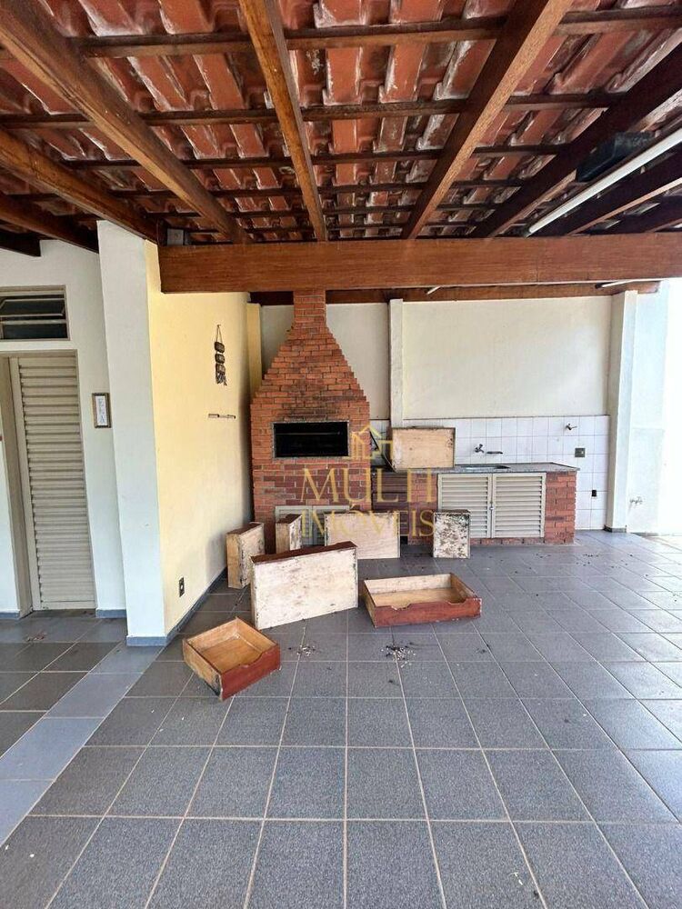Casa, 3 quartos, 267 m² - Foto 3