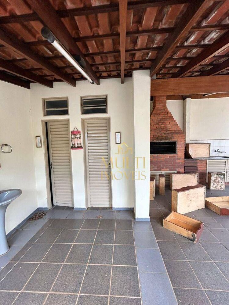 Casa, 3 quartos, 267 m² - Foto 4