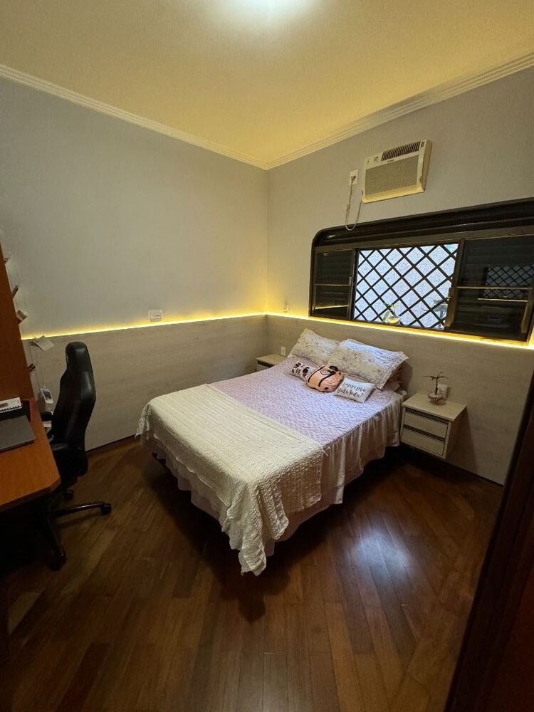 Casa, 3 quartos, 270 m² - Foto 13