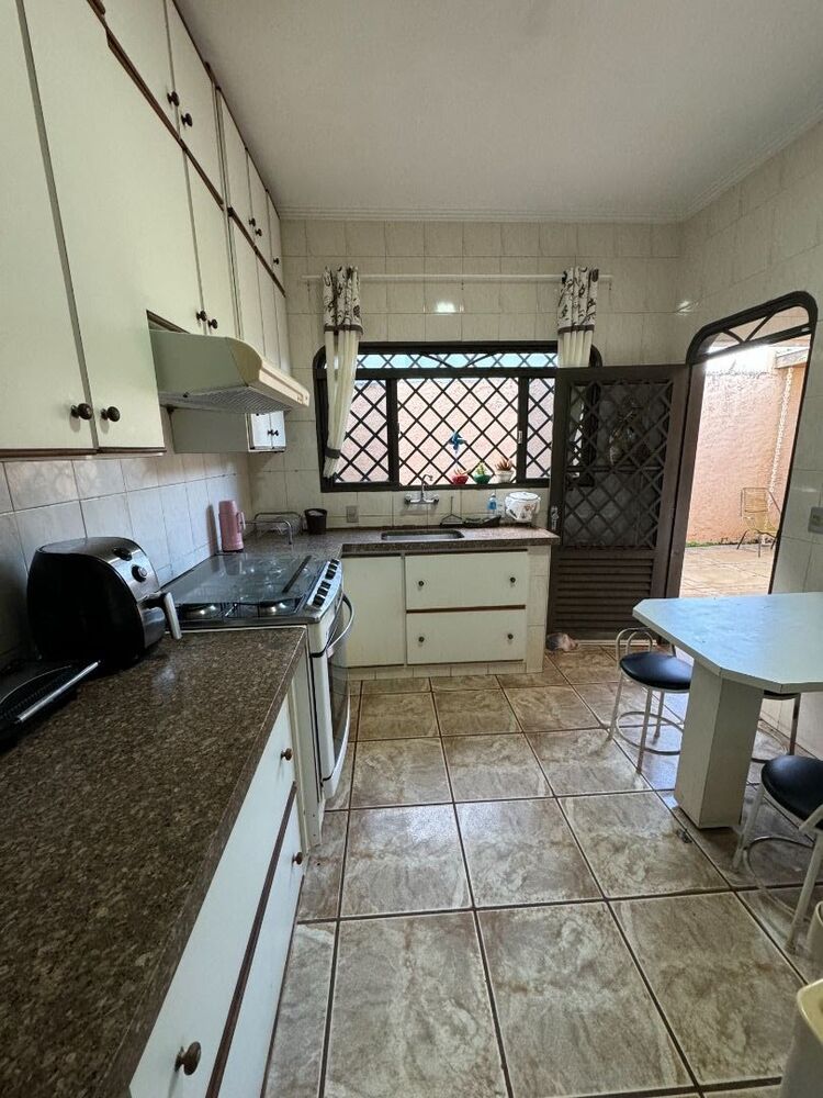 Casa, 3 quartos, 270 m² - Foto 18