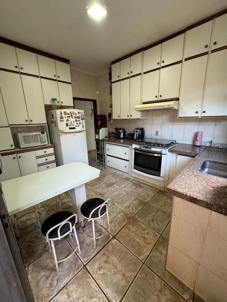 Casa, 3 quartos, 270 m² - Foto 21