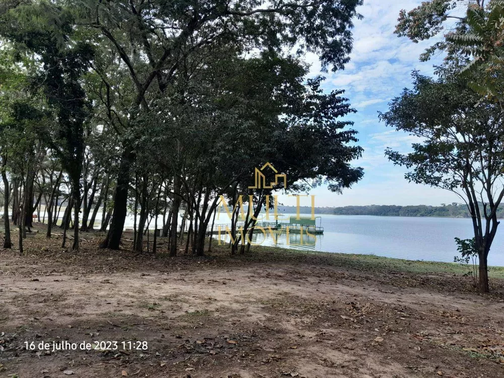 Chácara, 3 quartos, 450 m² - Foto 1