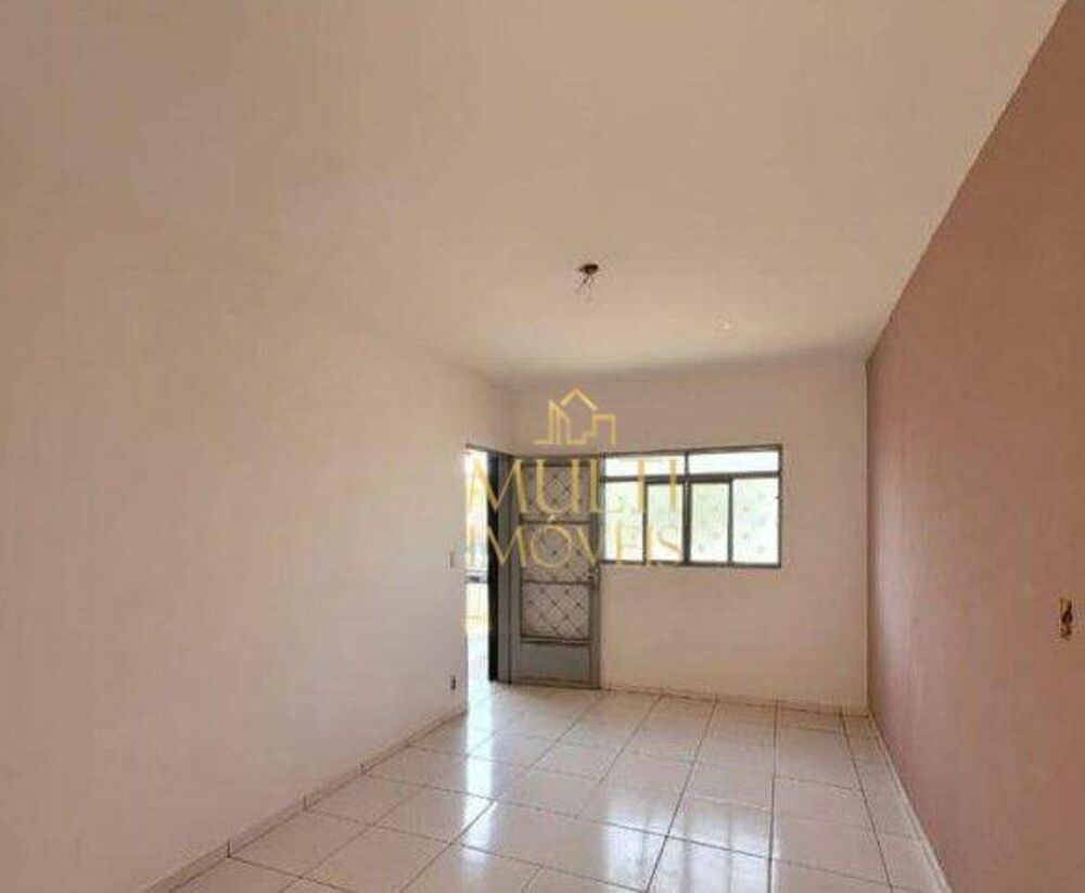 Casa para alugar com 3 quartos, 200m² - Foto 1