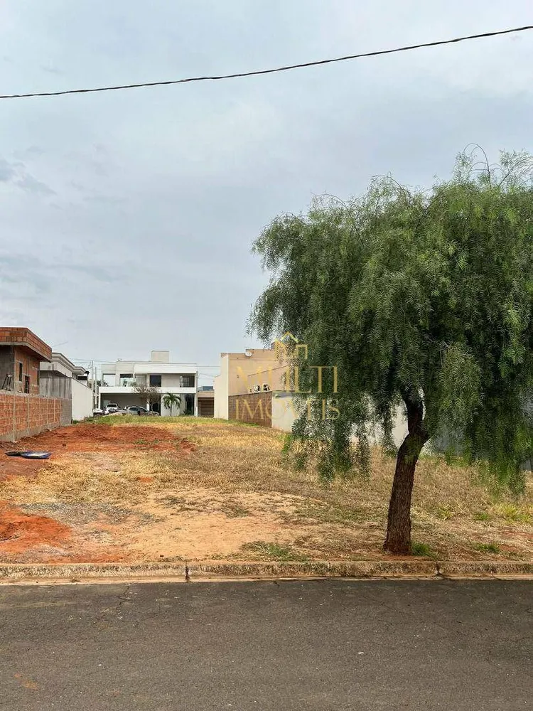 Loteamento e Condomínio, 360 m² - Foto 1