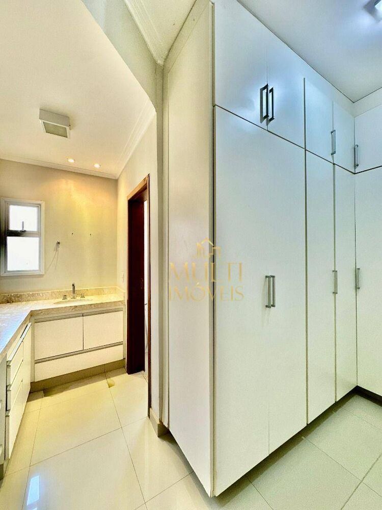 Sobrado, 4 quartos, 258 m² - Foto 2