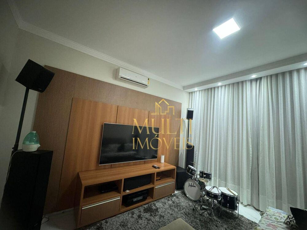 Casa à venda com 2 quartos, 275m² - Foto 11