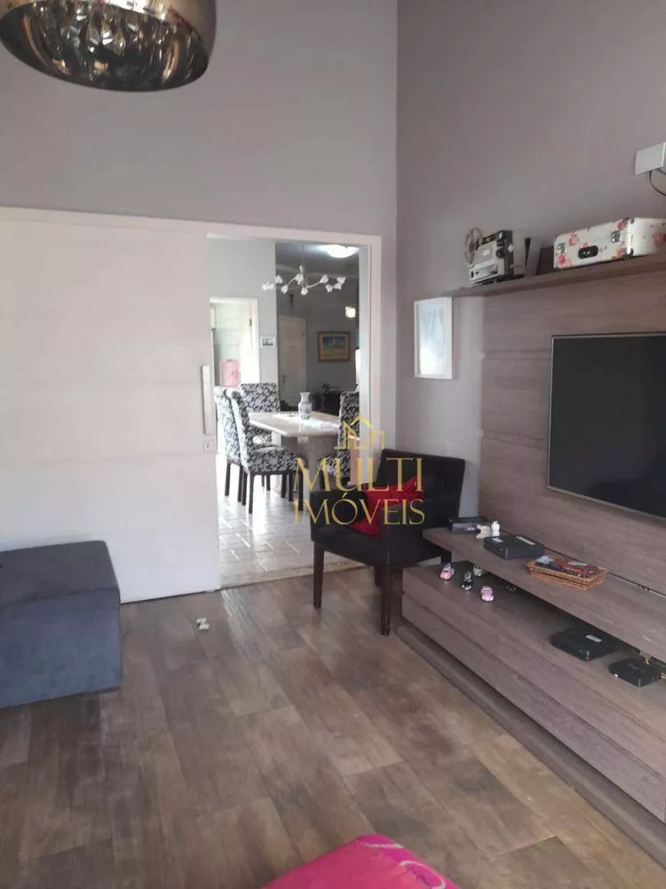 Casa, 3 quartos, 300 m² - Foto 2