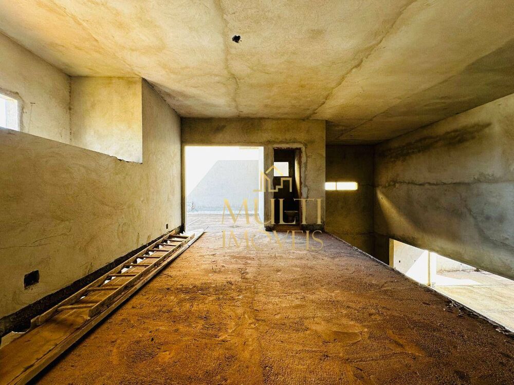 Sobrado à venda com 3 quartos, 218m² - Foto 4