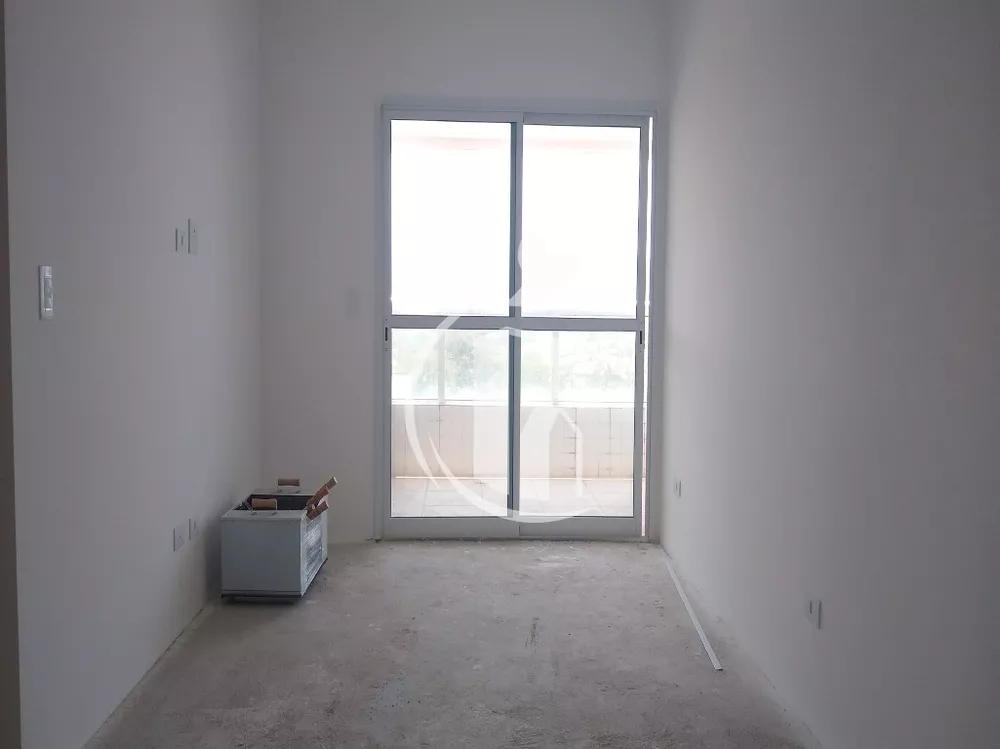 Apartamento à venda com 2 quartos, 67m² - Foto 4