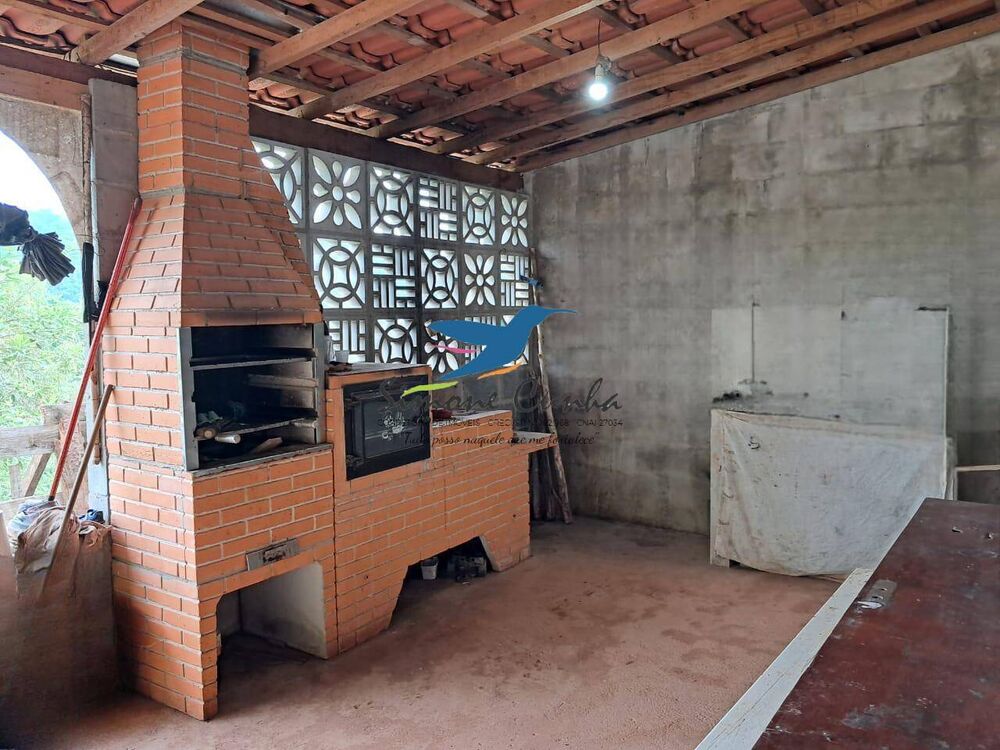 Chácara à venda com 3 quartos, 1889m² - Foto 1