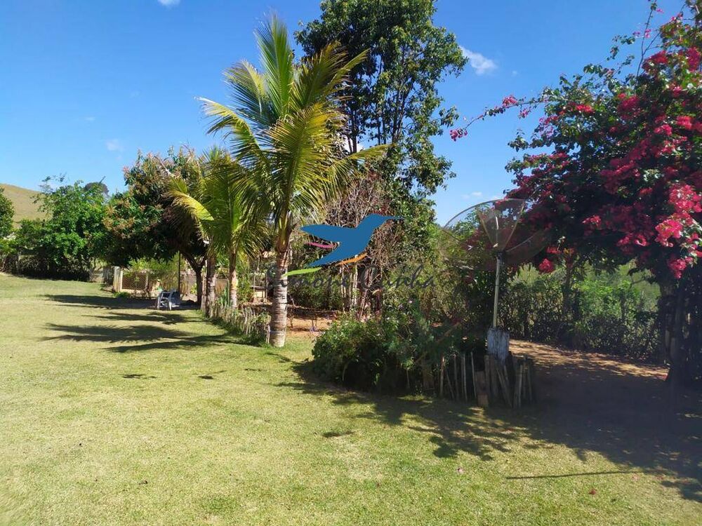 Chácara à venda com 3 quartos, 2800m² - Foto 1