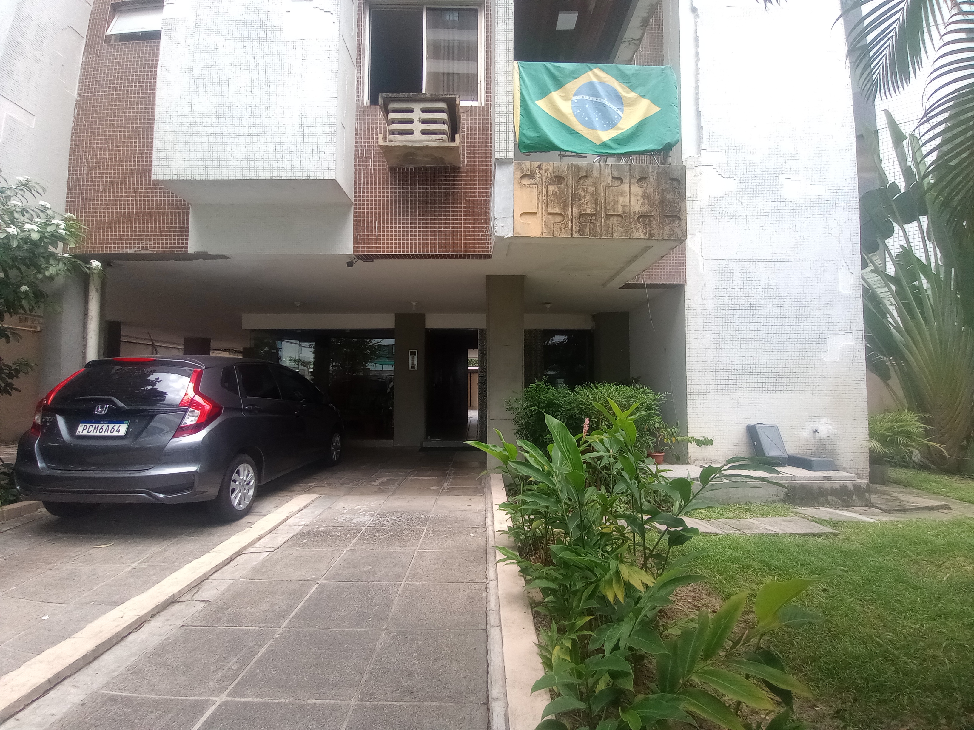 Apartamento à venda com 4 quartos, 140m² - Foto 2