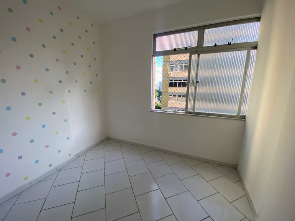 Apartamento à venda com 2 quartos, 70m² - Foto 8