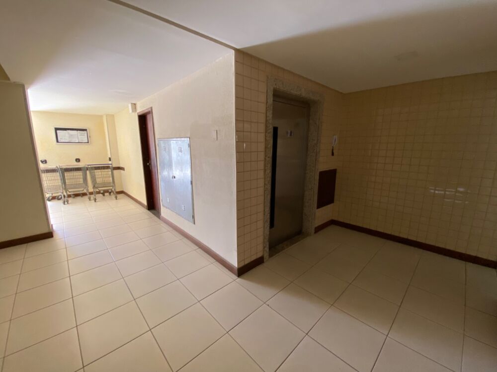Apartamento à venda com 3 quartos, 80m² - Foto 4