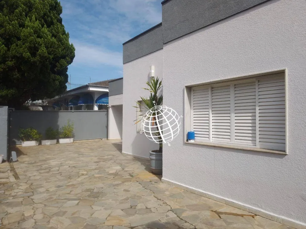 Casa, 3 quartos, 307 m² - Foto 1