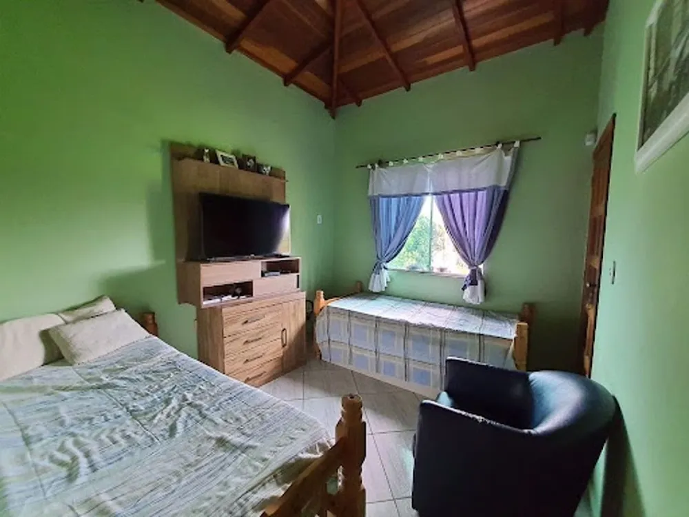 Chácara, 3 quartos, 1211 m² - Foto 4