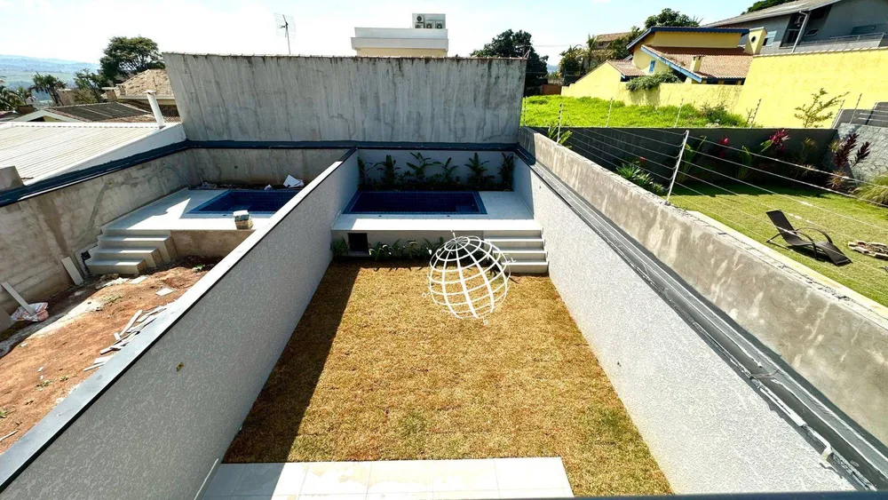 Casa, 4 quartos, 204 m² - Foto 2