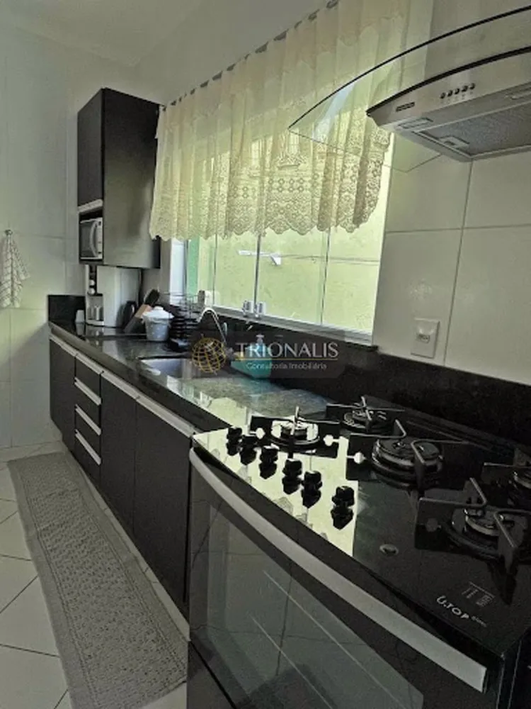 Casa, 3 quartos, 235 m² - Foto 4