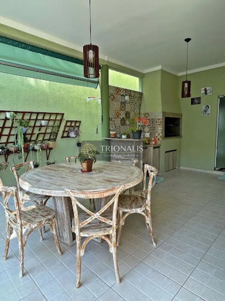 Casa, 3 quartos, 235 m² - Foto 7