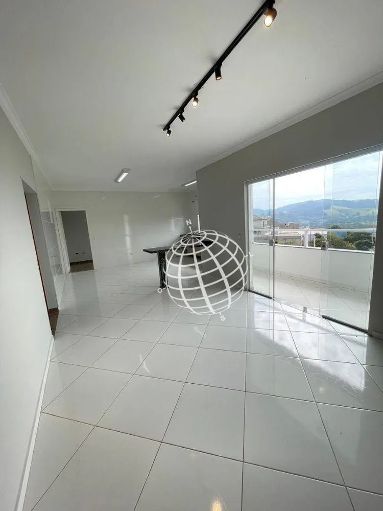 Chácara, 5 quartos, 1050 m² - Foto 2