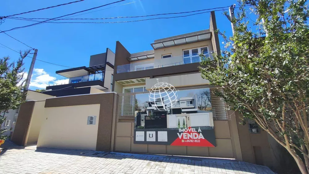 Casa à venda com 3 quartos, 315m² - Foto 1