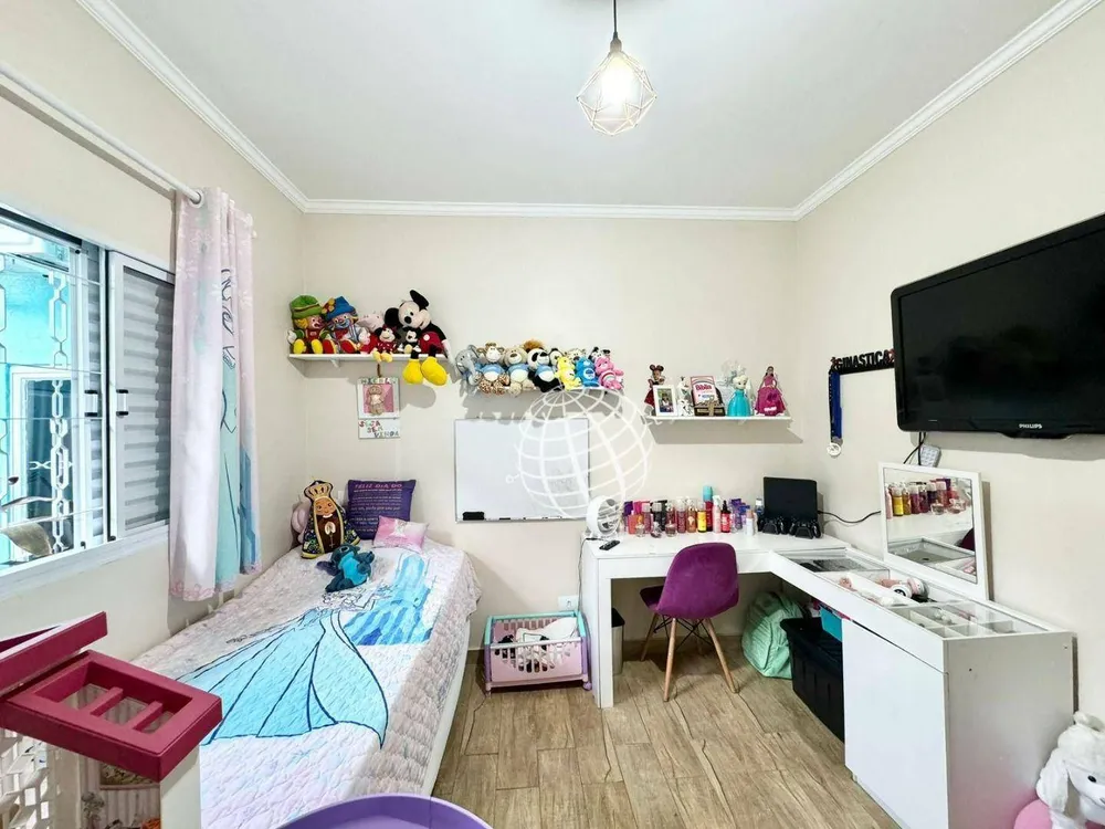 Casa, 3 quartos, 193 m² - Foto 1
