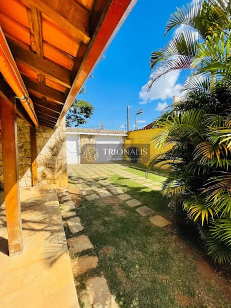 Casa, 6 quartos, 252 m² - Foto 6