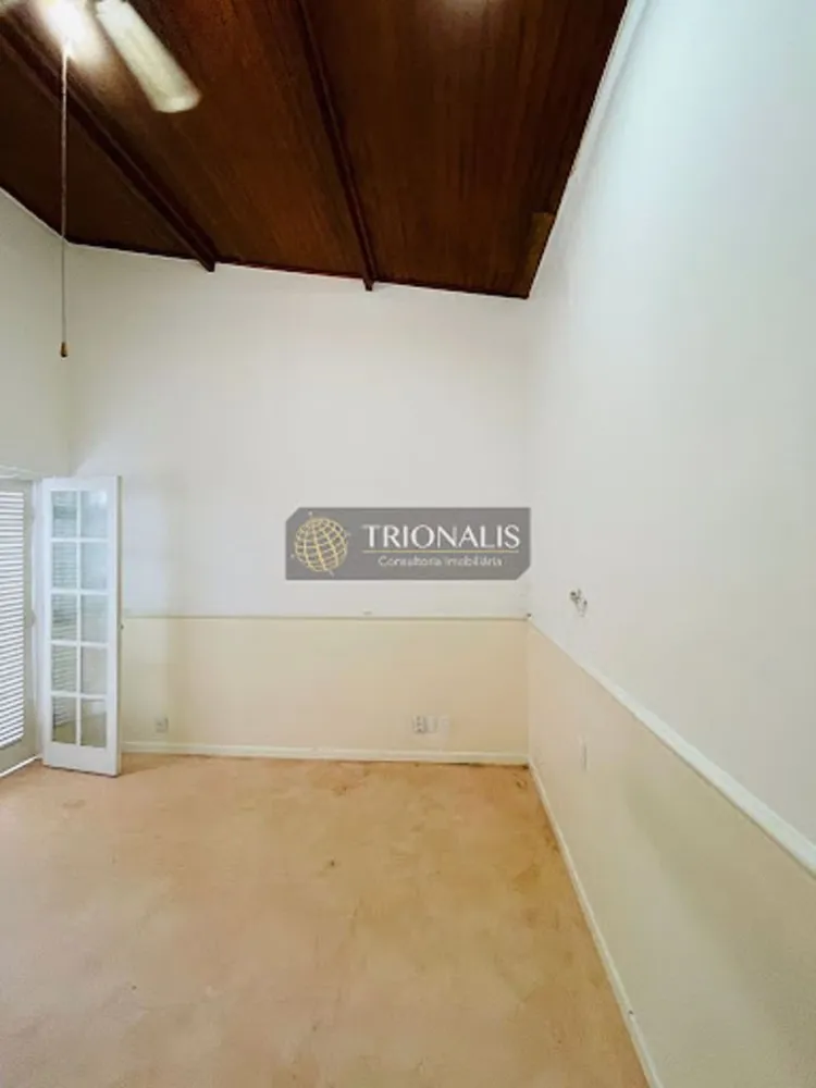 Casa, 6 quartos, 252 m² - Foto 9