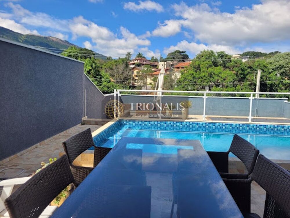 Casa, 4 quartos, 137 m² - Foto 3