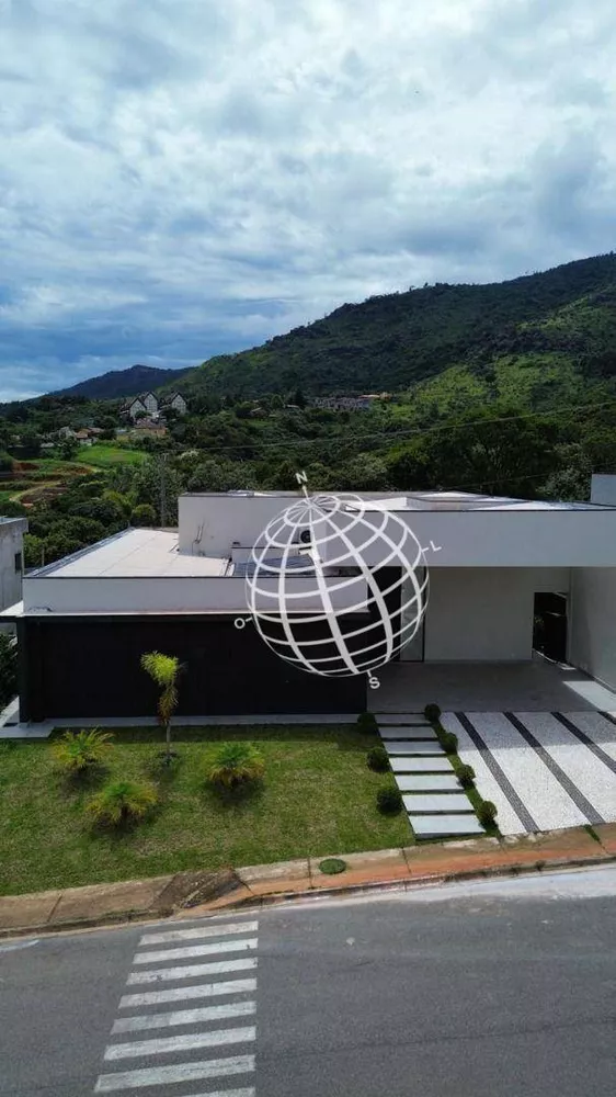 Casa de Condomínio à venda com 4 quartos, 360m² - Foto 2