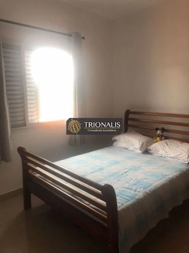 Chácara, 3 quartos, 1175 m² - Foto 1