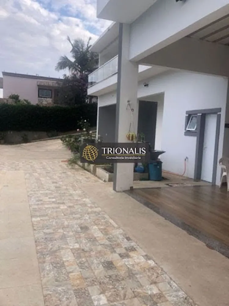 Chácara, 3 quartos, 1175 m² - Foto 2