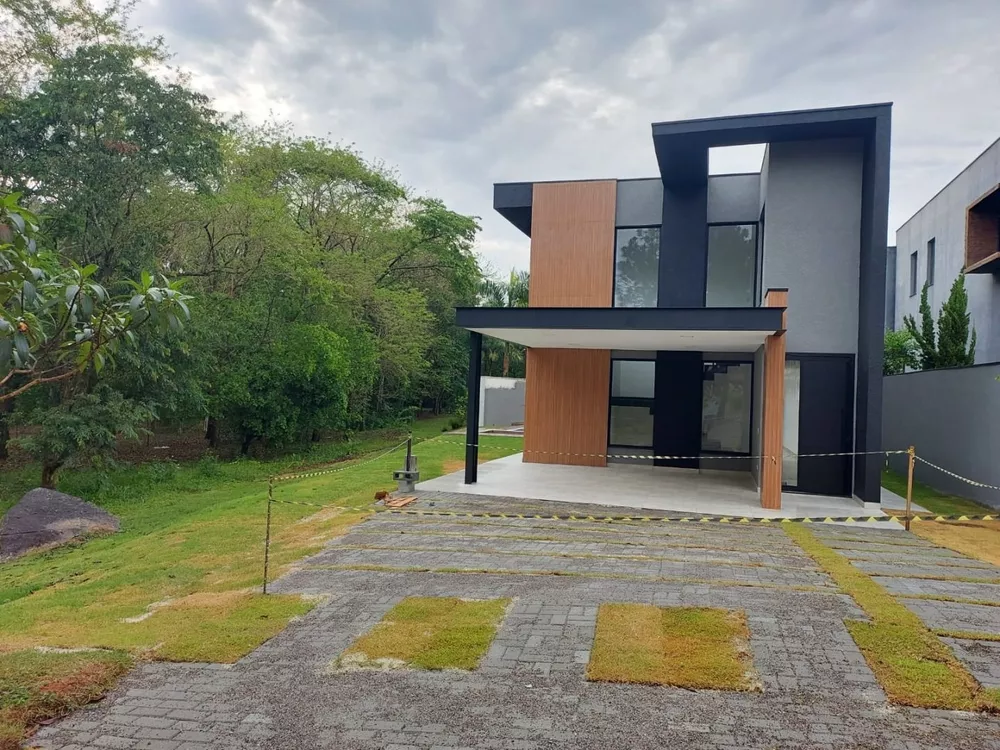 Casa de Condomínio à venda com 4 quartos, 306m² - Foto 2