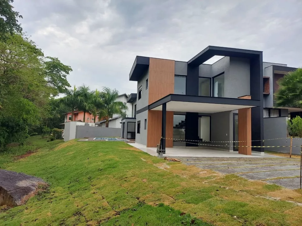 Casa de Condomínio à venda com 4 quartos, 306m² - Foto 3