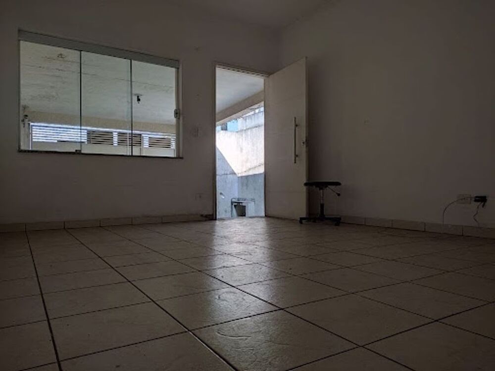 Casa à venda com 2 quartos, 134m² - Foto 1