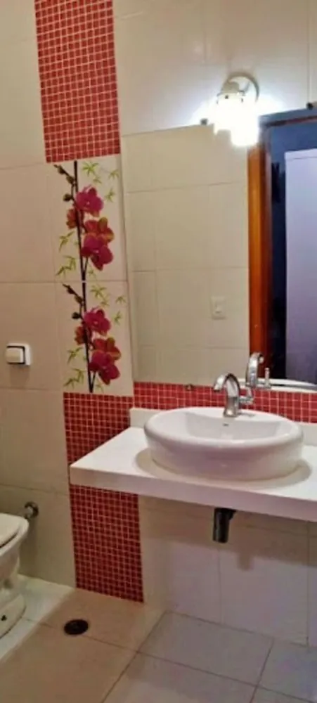 Casa, 3 quartos, 240 m² - Foto 1
