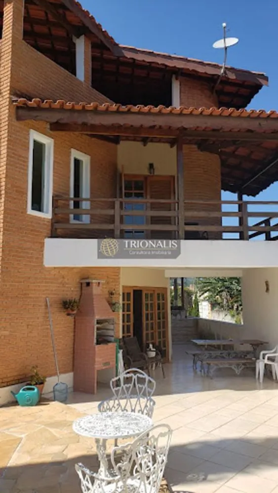 Casa, 3 quartos, 377 m² - Foto 1