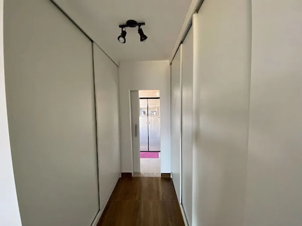 Chácara, 4 quartos, 2000 m² - Foto 1