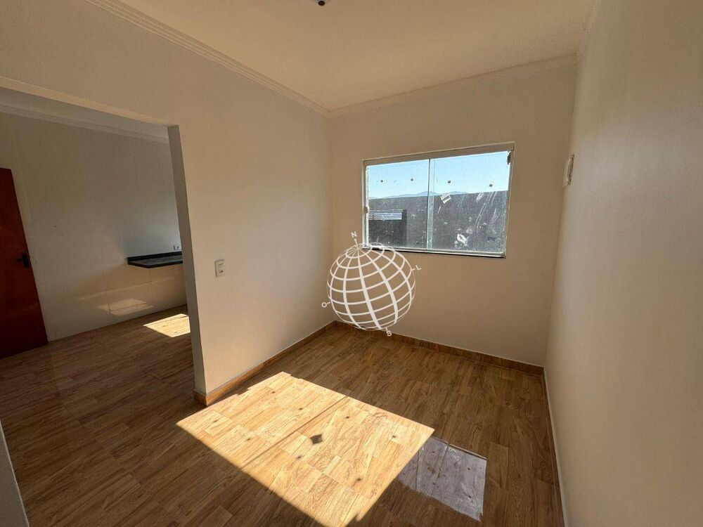 Casa à venda com 2 quartos, 90m² - Foto 6