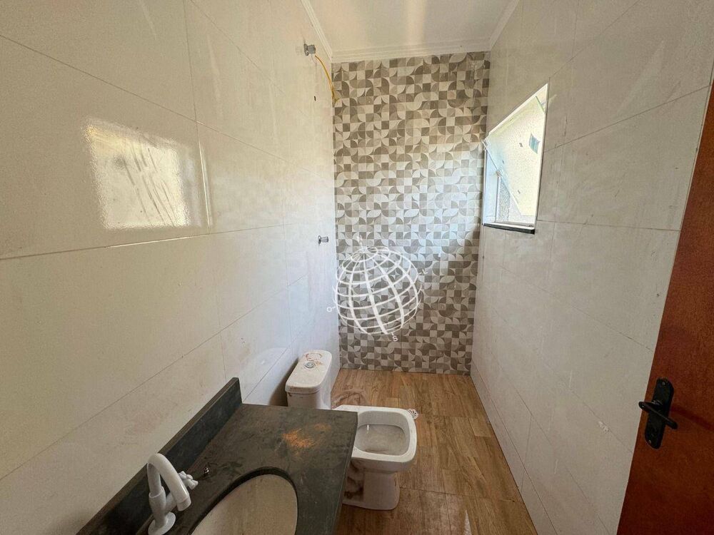 Casa à venda com 2 quartos, 90m² - Foto 11