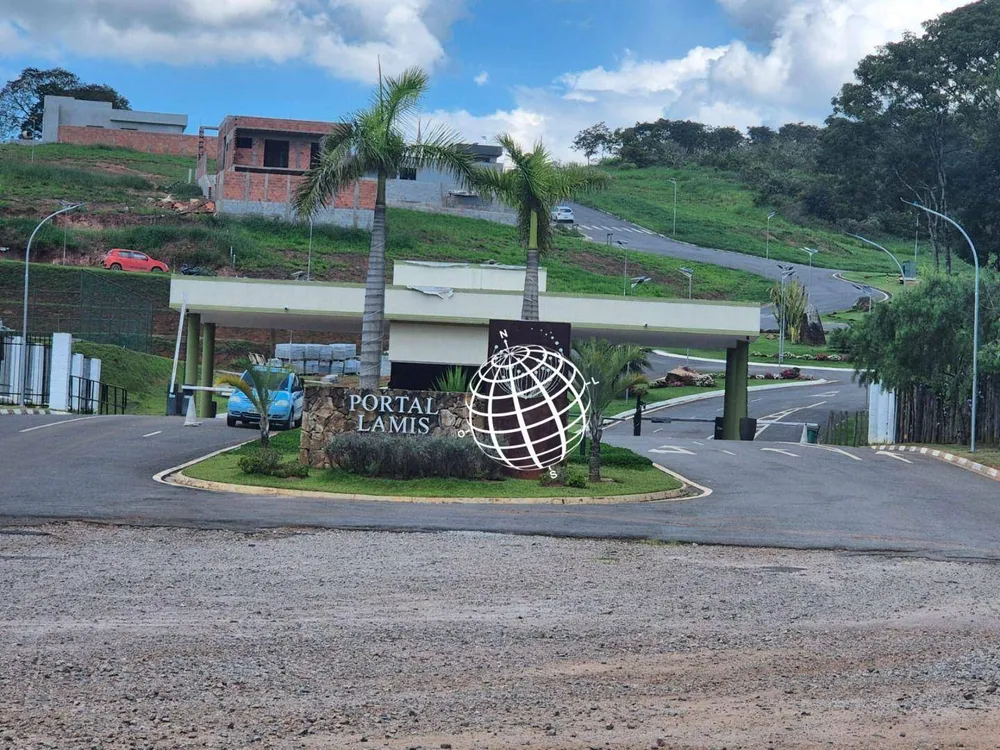 Loteamento e Condomínio, 327 m² - Foto 1
