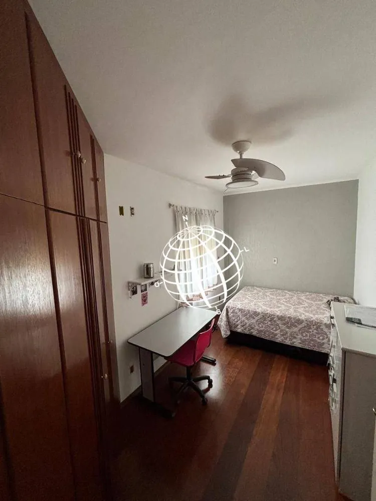 Casa, 3 quartos, 270 m² - Foto 2