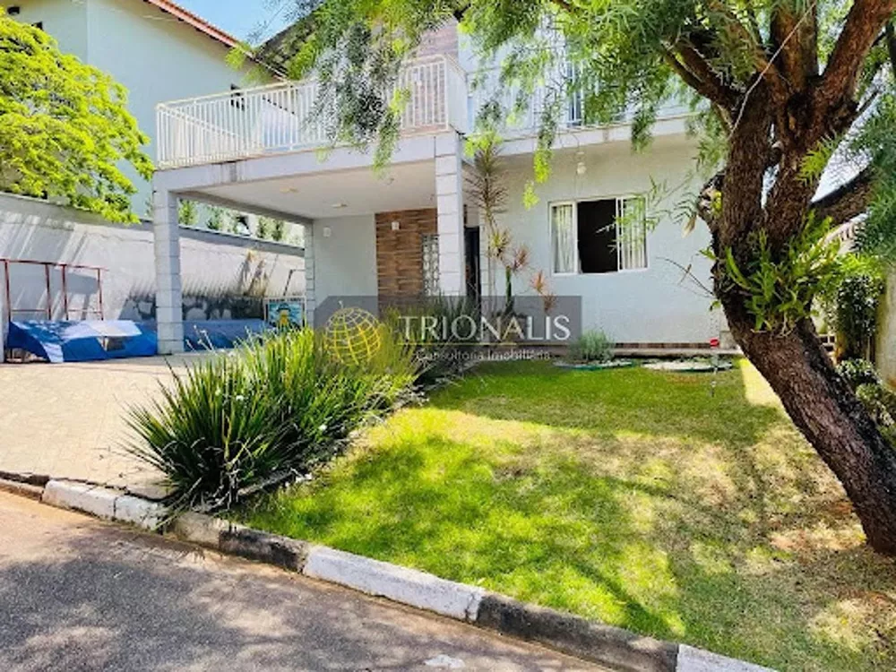 Casa de Condomínio à venda com 4 quartos, 265m² - Foto 1